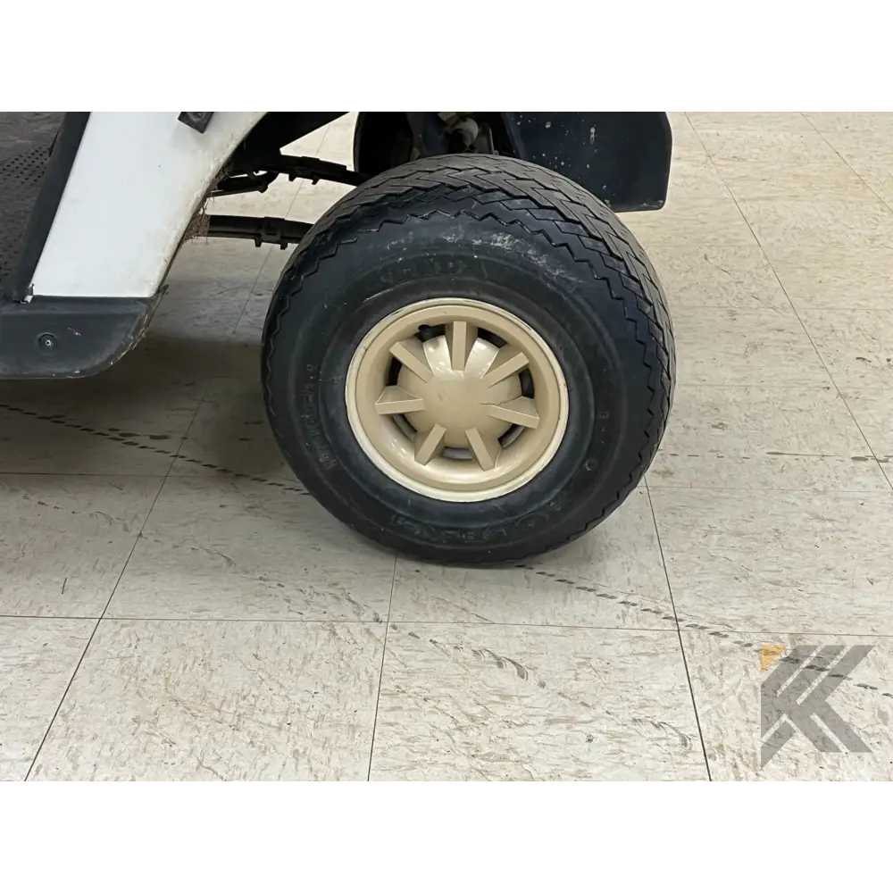 2017 E-z-go Txt White Kryptex Golf Carts