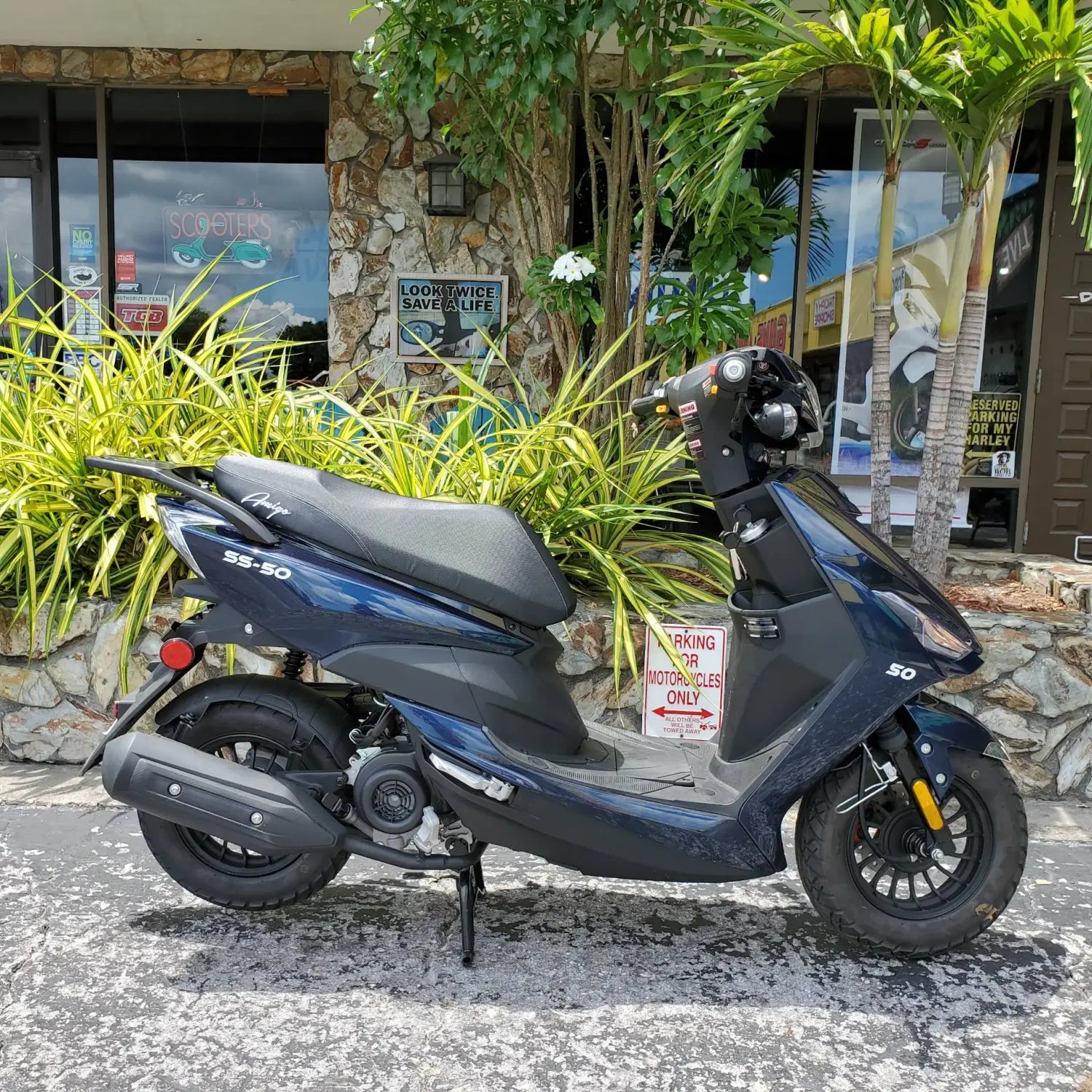 Amigo SS50 49cc Scooter Fully Assembled