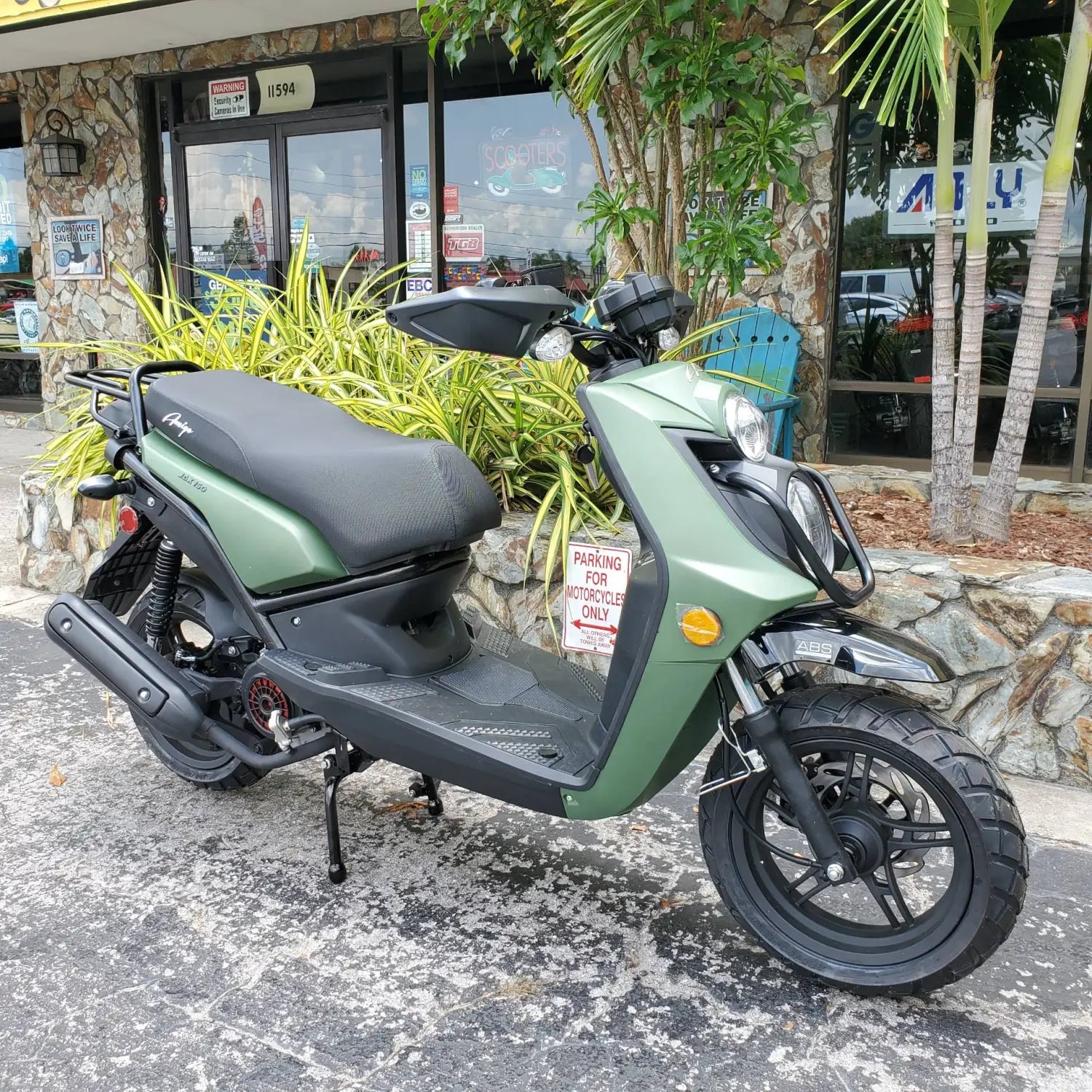 Amigo Jax 150cc Scooter Fully Assembled
