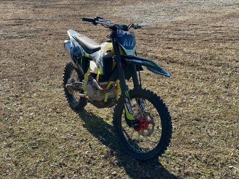 EGL A17 RS NC300 KP Adult Dirt Bike