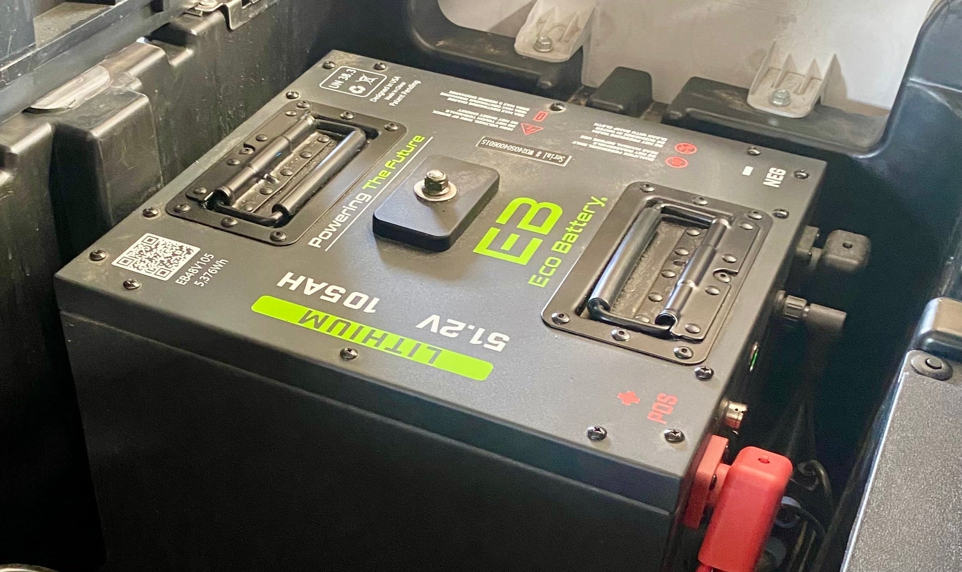 2024 Bintelli Beyond Lifted 6 Passenger Golf Cart w/ Lithium Battery & Touchscreen