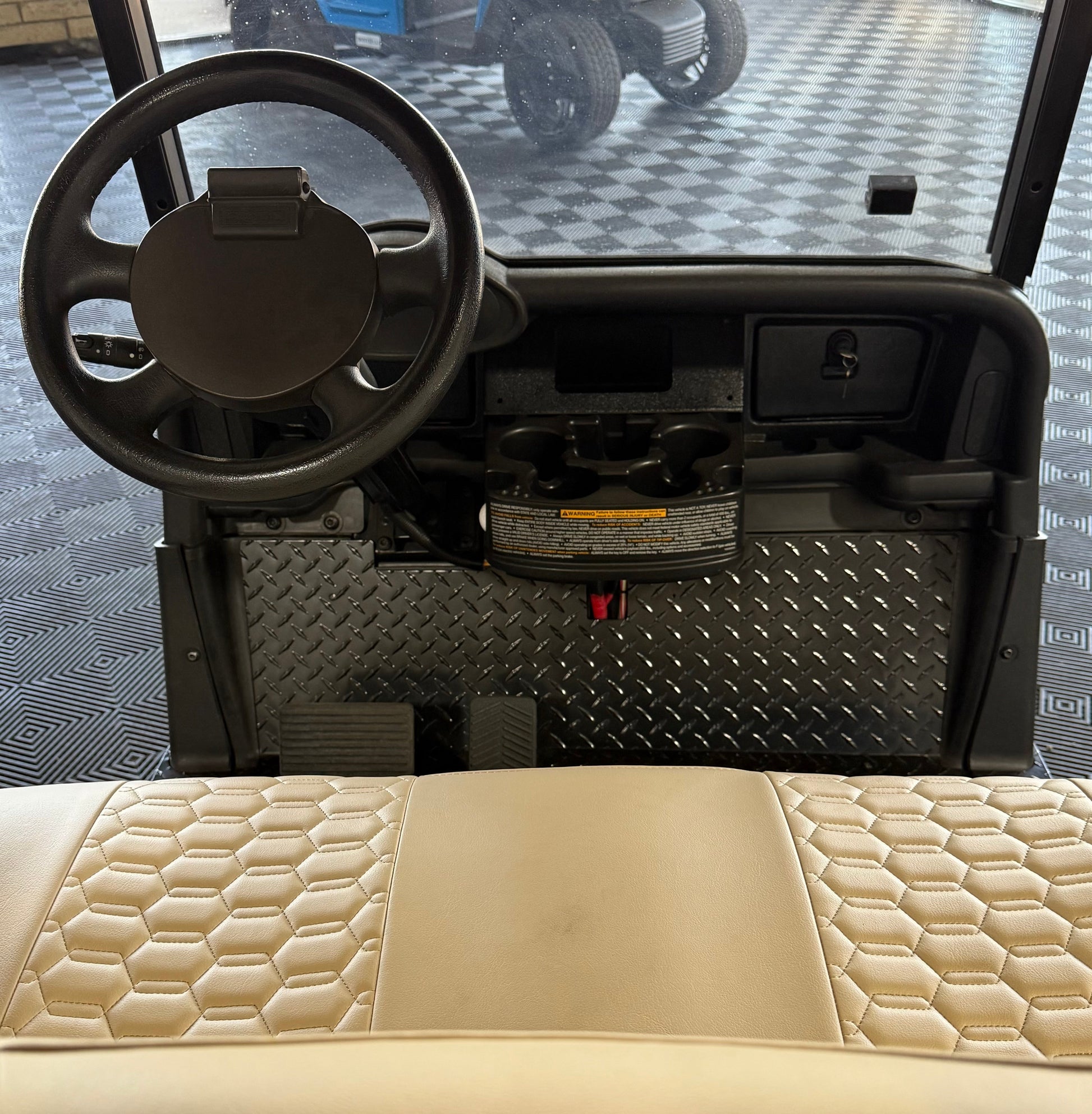 2022 EZGO RXV 4 Passenger Golf Cart w/ Lithium Battery